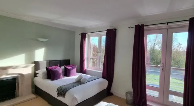 Wren Way Serviced Accommodation, Забронировать Отель Отели Котсуолда с парковкой, Парковка