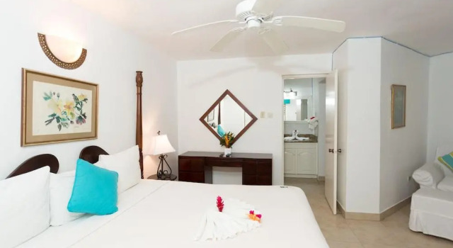 Paradise Negril 7 Mile Beach Kingsize Cottage, Rezerwuj Dom wakacyjny Domki letniskowe w Negril, Domek