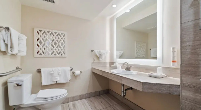 Четырёхместный номер Standard Humphreys Half Moon Inn