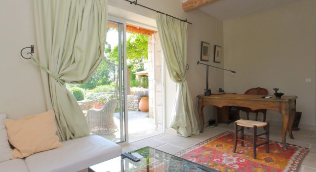 L'écrin - Fabulous country house in Gordes, Забронировать Вилла Коттеджи Горд, Коттедж
