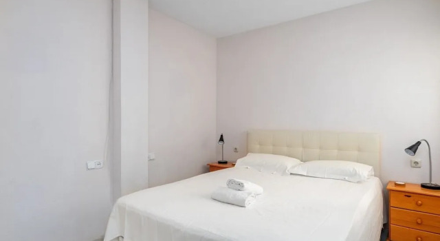 Central Gem Apartment Near the Beach Ref 134
