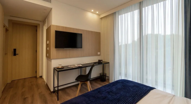 Двухместный номер Economy с балконом VOTRE hotel
