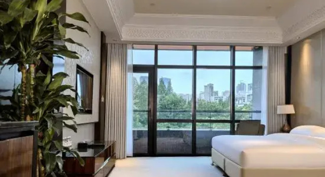 Люкс Wuhan Conference Center
