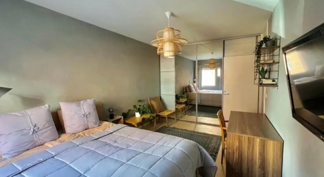 Oceanic & trendy two bedroom apartment with FREE parking, Забронировать Апартаменты/квартира Отели Хельсинки с парковкой, Парковка