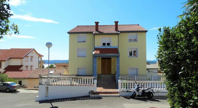 Cozy Crikvenica Apartments With Sea View and Balcony, Забронировать Апартаменты/квартира Цриквеница Приморско-Горанская жупания