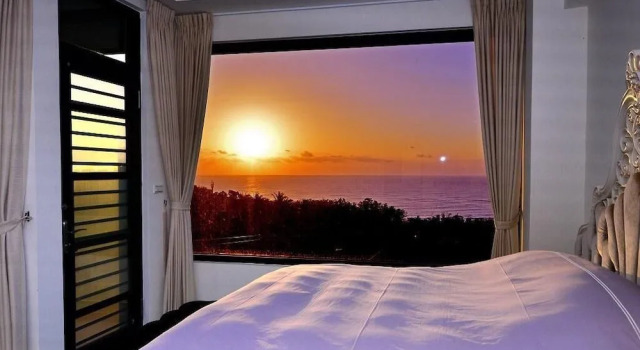 Sunlight Gallery landscape B&B