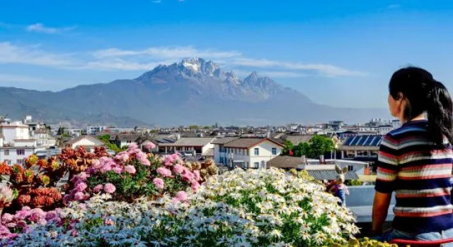 Lijiang is gone Snow Mountain View House