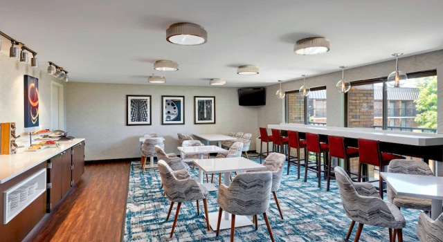 Двухместный клубный номер Standard Sheraton Milwaukee Brookfield