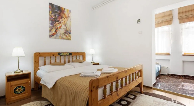 Casa Rasnoveana, Book Hotel Râşnov Brasov