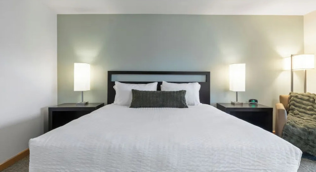 Номер Standard Bonneville Hot Springs Resort & Spa