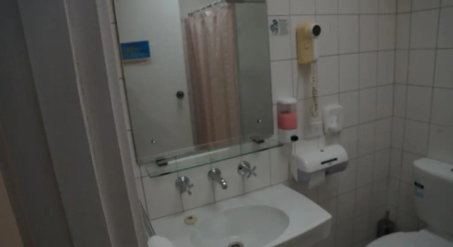 Трёхместный номер Standard Golden Leaf Motel