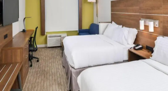 Четырёхместный люкс Holiday Inn Express - Alliance by IHG