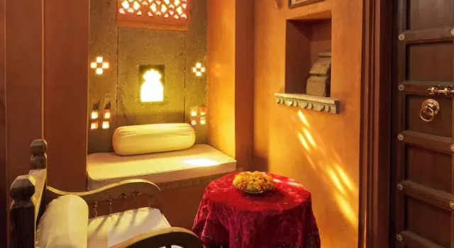 Люкс Luxury Kaladwas Lal Haveli - A Heritage Boutique Hotel