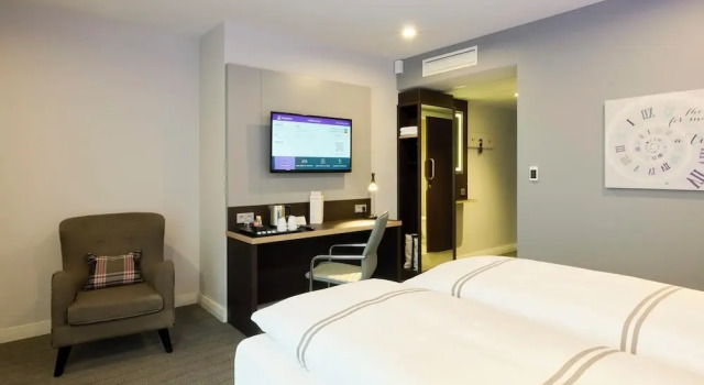 Двухместный номер Standard Premier Inn Stuttgart Zuffenhausen