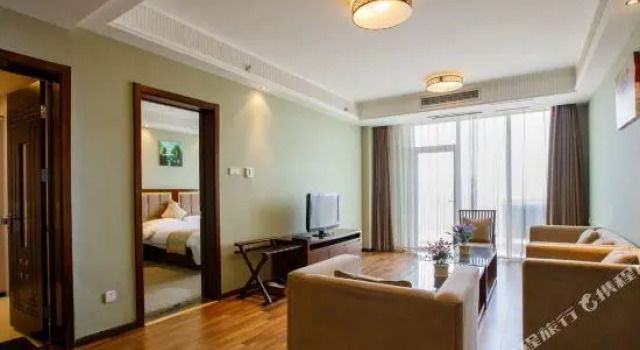 Люкс Qingdao Hanyuan Century Hotel