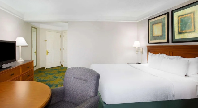 Двухместный номер Executive Fairfield by Marriott Inn & Suites Austin Southwest