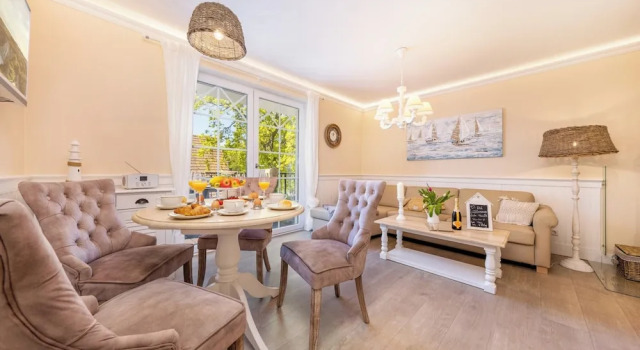 Вилла с 2 комнатами с балконом и рядом с пляжем Villa Strandblick