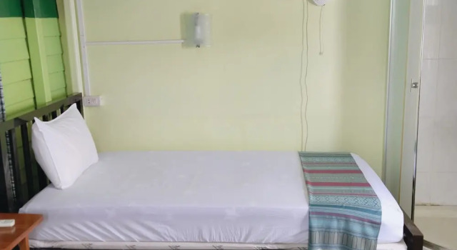 Двухместный номер Standard с балконом Ban Kru Ae HomeHostel