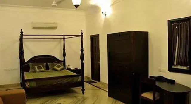 Barmer House, Забронировать Отель Отели штата Раджастхана с бассейном, Бассейн