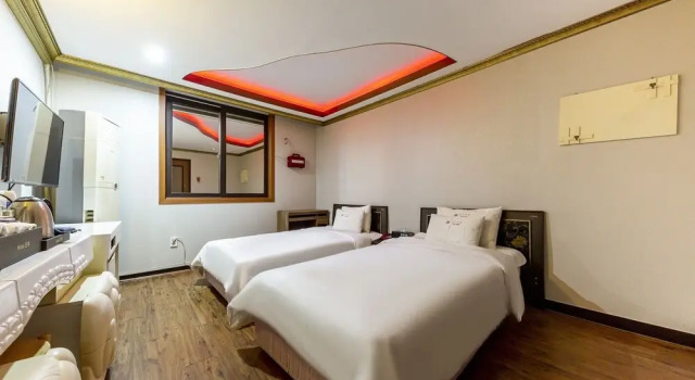 Pearl Hotel(진주모텔), Забронировать Отель Чинджу Кёнсан-Намдо