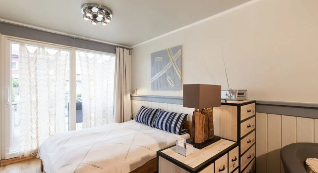FeWo Engler Gartenstraße Doppelzimmer, Забронировать Отель Отели Люнебург с парковкой, рядом с Дом Генриха Гейне, Парковка