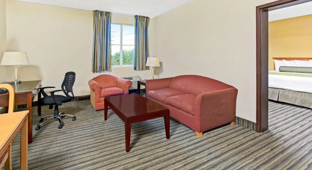 Двухместный люкс Spark by Hilton Miami Doral