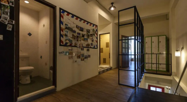 Кровать в общем номере (женский номер) Sleeping Boot Hostel