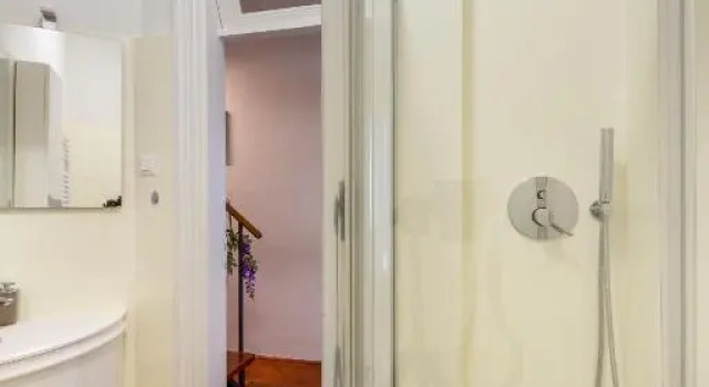 TONIOLO VENICE ROOMS, Забронировать Отель Отели Местре с парковкой, Парковка