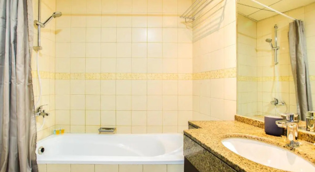 Апартаменты Amazing Marina Canal View 1BD in Bay Central