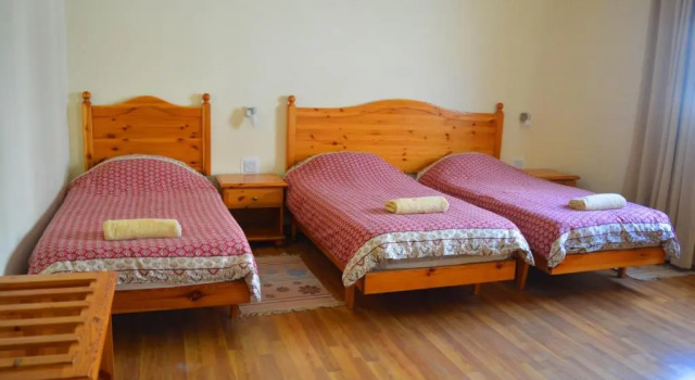 Standard Triple room Sensi Hotel