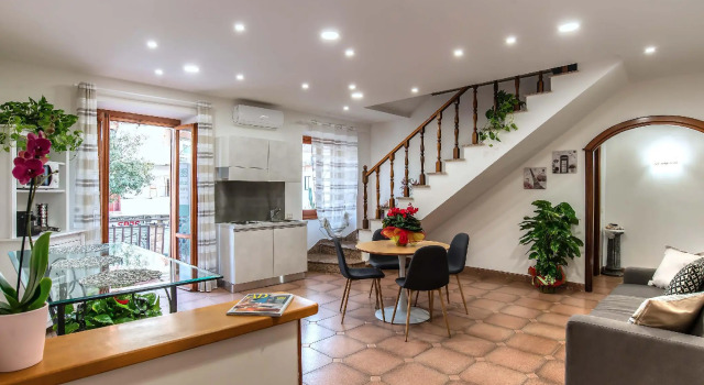 Plaza Rooms Ciampino, Varaa Hotelli Ciampino Castelli Romani