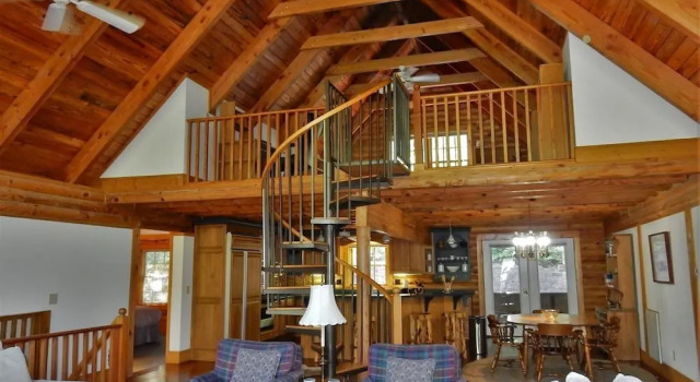 Lazy Bear Lodge