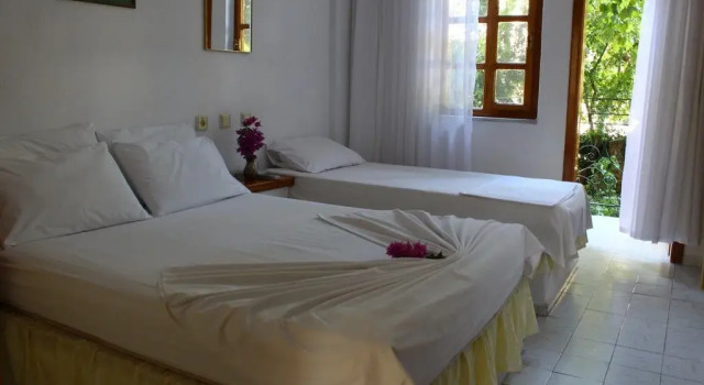 Rose Pension