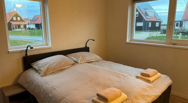 Коттедж Luxe Stay With Sauna & Garden