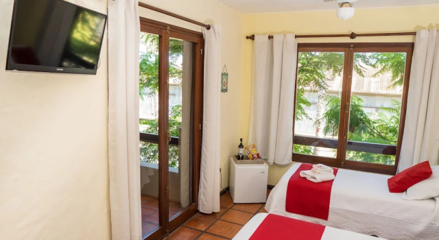 Четырёхместный номер Standard с балконом Viajero Posada B&B