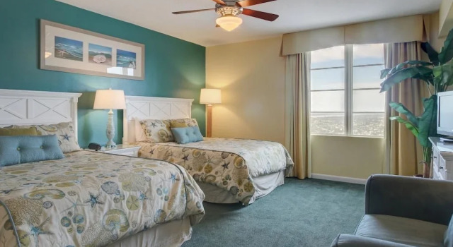 Ocean Walk 2430