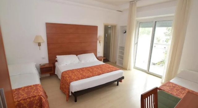 Четырёхместный номер Deluxe Hotel Villa del Parco
