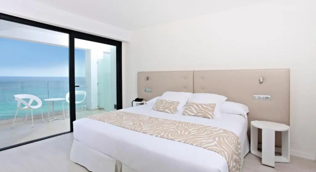 Двухместный номер Standard с видом на море Iberostar Waves Cala Millor