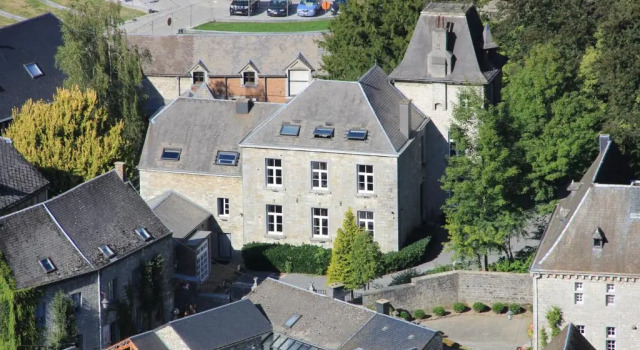 Апартаменты Chateau Cardinal