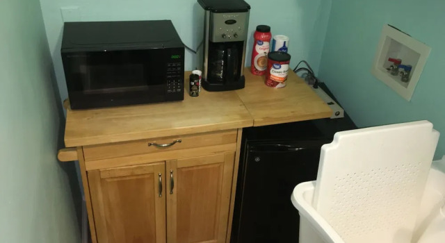 Апартаменты c 1 комнатой Cozy Suite - Pet Friendly, Beach Side 1 Bedroom Apts by RedAwning