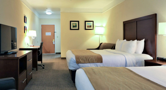 Четырёхместный люкс Comfort Inn & Suites, Odessa I-20
