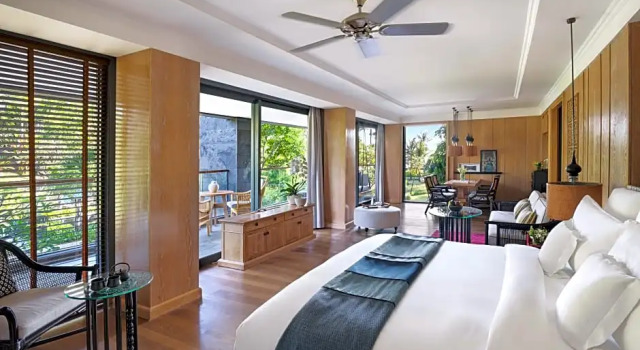 Двухместный люкс Premium Hotel Indigo Bali Seminyak Beach by IHG