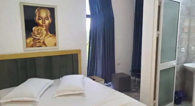 BS Hotel, Rezerwuj Hotel Hotele w Durres County z parkingiem, Parking