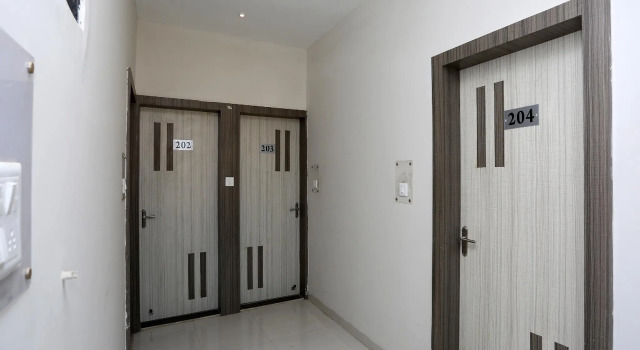 Oyo 27981 Hotel Visawa