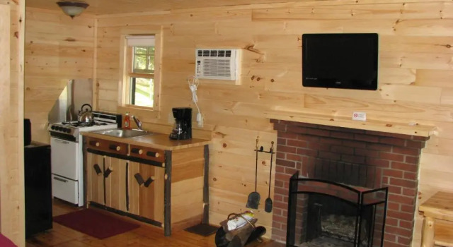 Номер Standard Pine Knoll Hotel Lakeside Lodge & Cabin