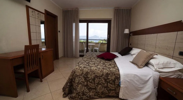 Albergo Ristorante Villa Maria, Prenota Villa Hotel a Lazio con parcheggio, Parcheggio