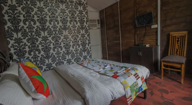 OYO 12783 Home Beach facing Cottage Calangute, Забронировать Дом для отпуска Виллы Калангут, рядом с Пляж Калангут, Вилла