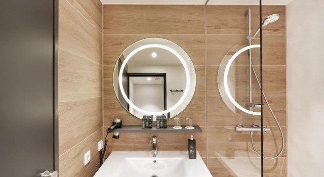 Quadruple room H2 Hotel Leipzig