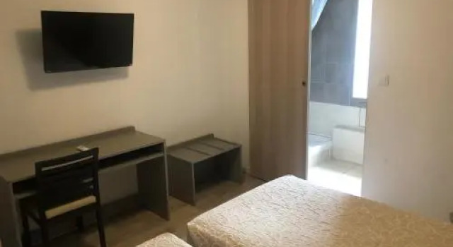 Hotel Aurelia, Забронировать Отель Отели Вара с бассейном, Бассейн