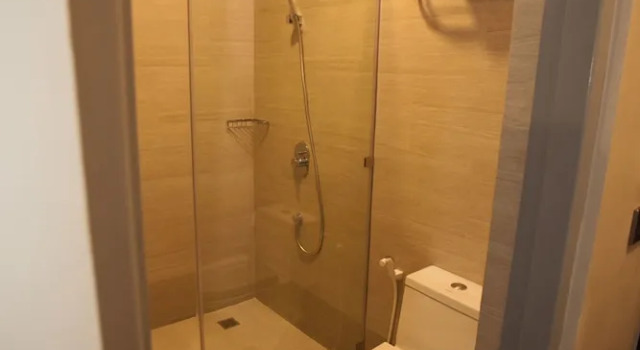 Номер Standard Embassy Hotel